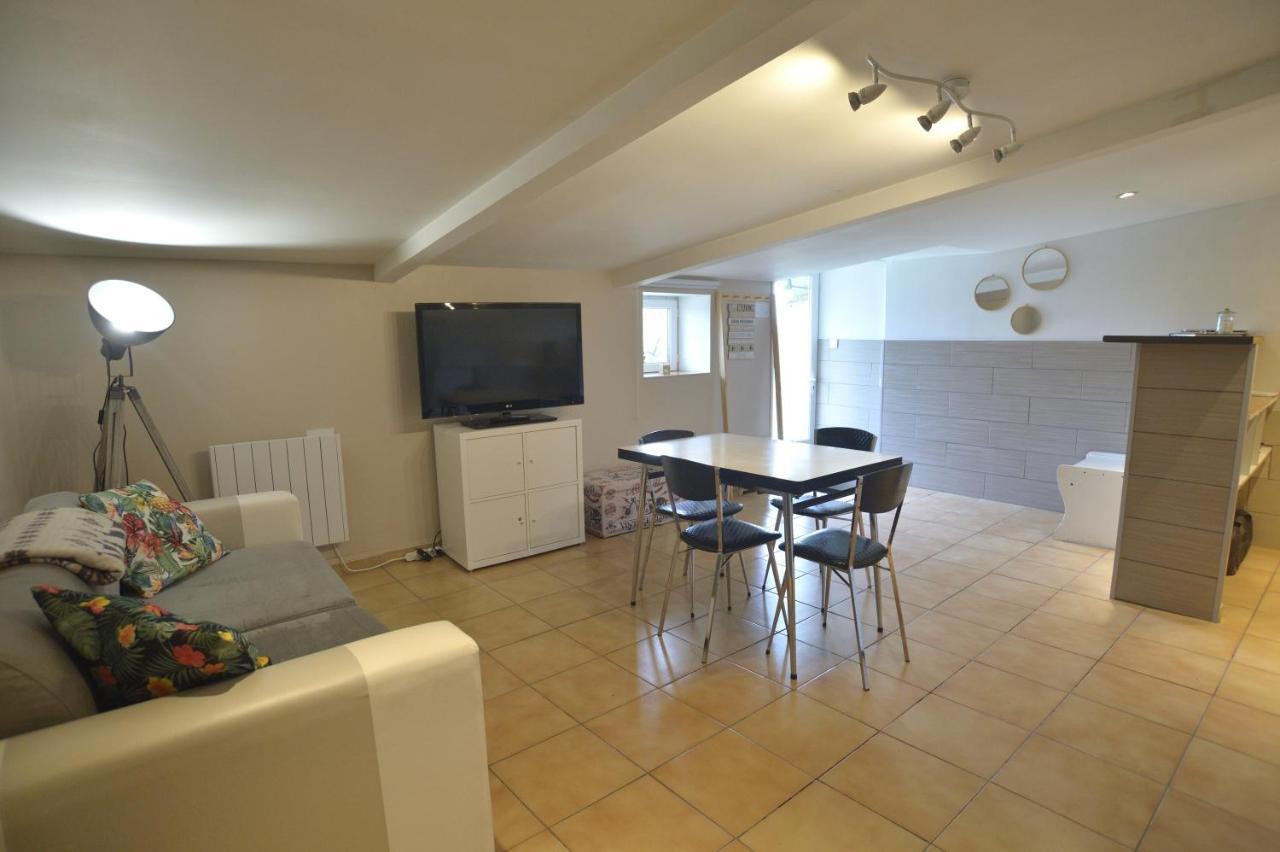 Kerlosvezan, A La Campagne, Proche Holiday home *
